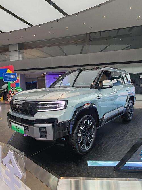 重庆彭水县超磊汇企业管理咨询比亚迪方程豹硬派越野的爆款，英菲尼迪35周年与你共成长